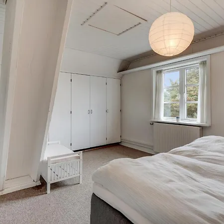Hus Med 3 Sovrum Vid Stranden I Semesterbostad